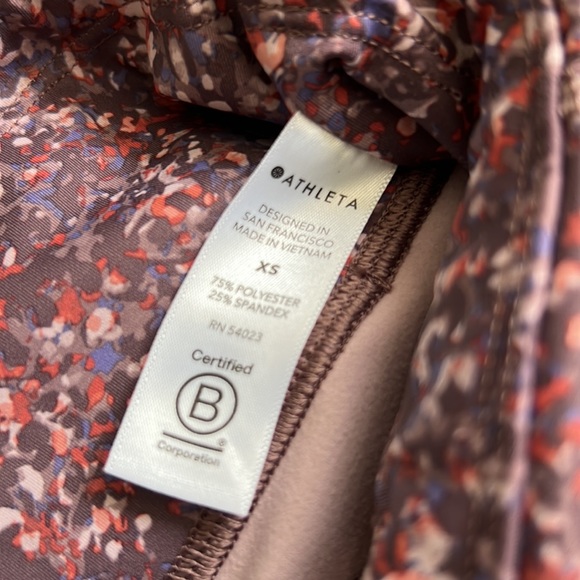 Athleta Rainier Printed Mauve Mesh Tight Leggings - Picture 13 of 13